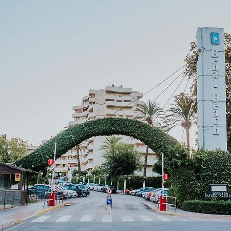 "Vive Benal Beach" Vistas Al Mar Y Parque Acuatico 1510 贝纳尔马德纳 外观 照片