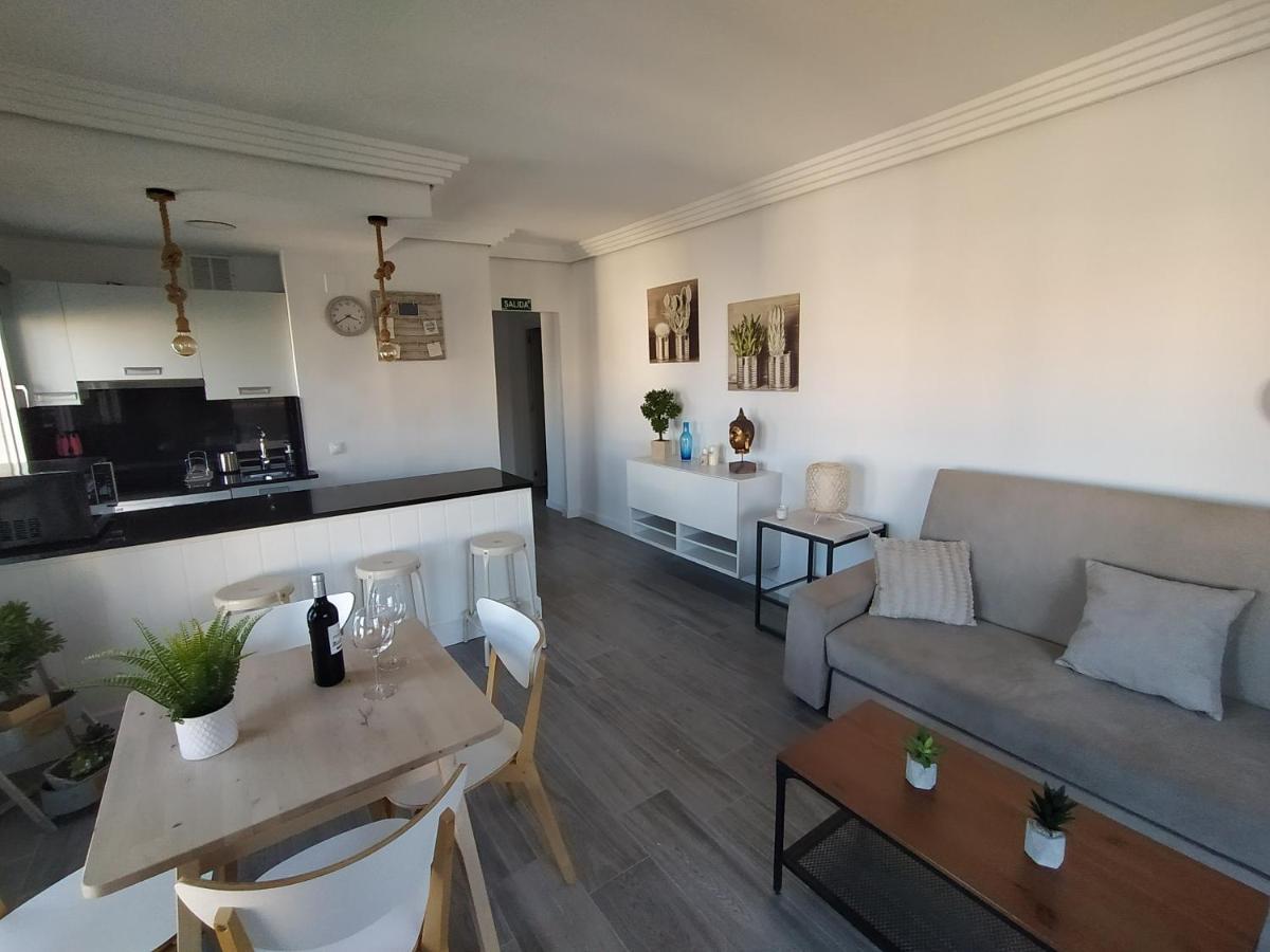 "Vive Benal Beach" Vistas Al Mar Y Parque Acuatico 1510 贝纳尔马德纳 外观 照片
