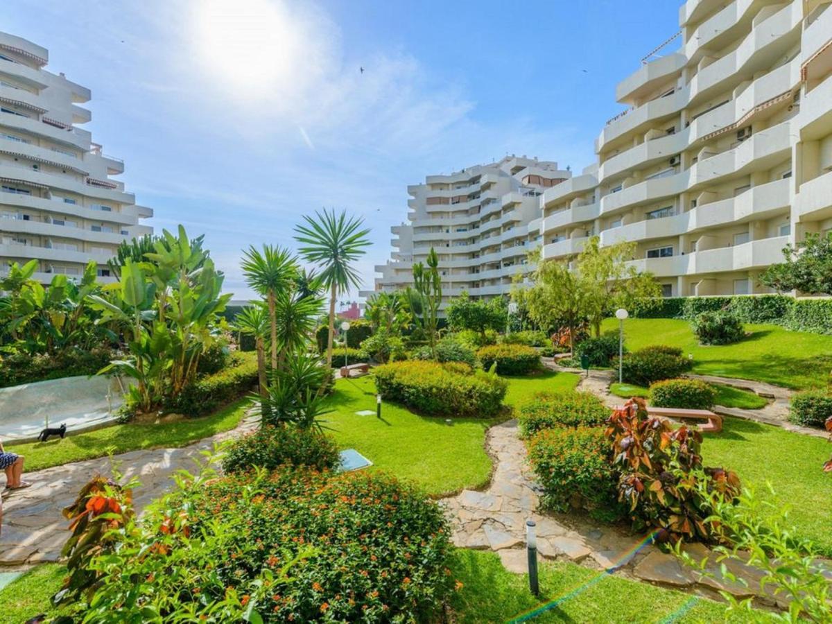 "Vive Benal Beach" Vistas Al Mar Y Parque Acuatico 1510 贝纳尔马德纳 外观 照片